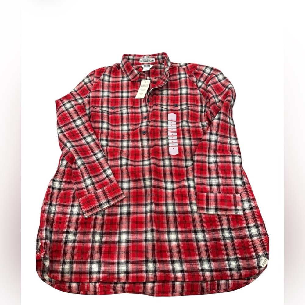 NWT Duluth Free Swinging Flannel Button Down Women’s‎ Size XL Red